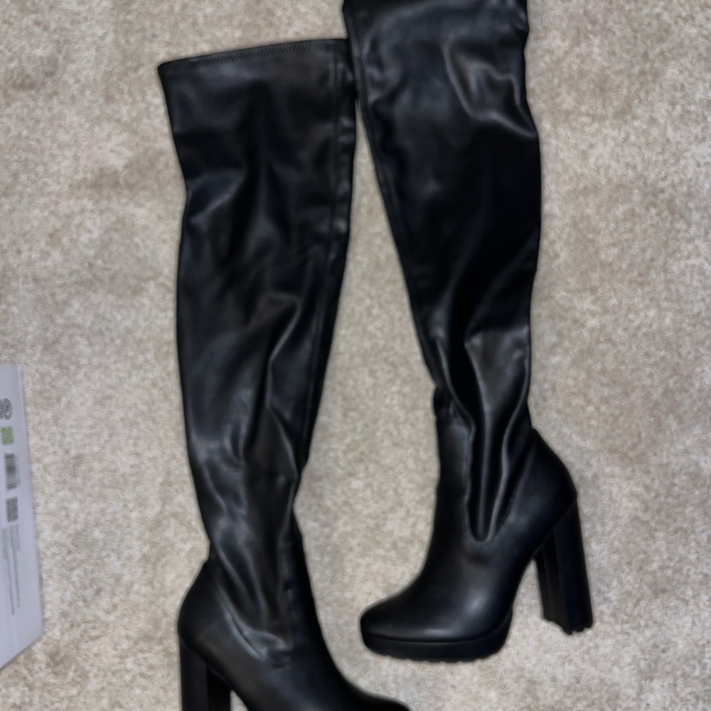 Black Aldo Dallobrelia over-the-knee boot
